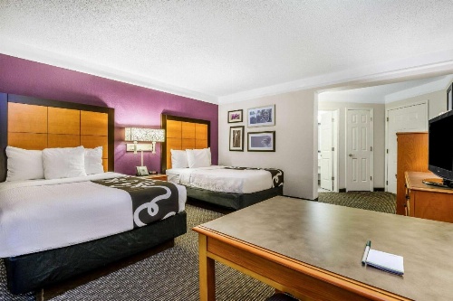 La Quinta Inn & Suites by Wyndham Myrtle Beach Broadway Area image 12