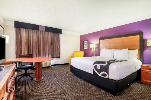 La Quinta Inn & Suites by Wyndham Myrtle Beach Broadway Area image 15